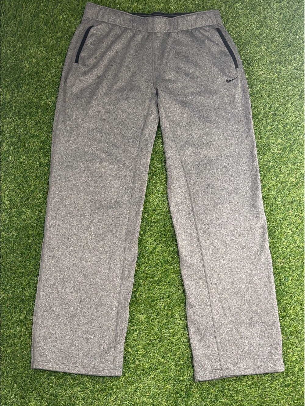 Perforance Nike Gray Polyester Dri-Fit Sweatpants, Men's M
